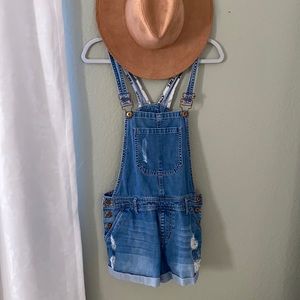 Forever21 distressed overall Jean shorts